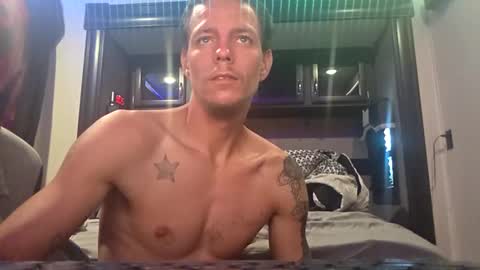 Snapshot of lilmuz42 chatting on 10-26-25, 01:06 lilmuz42 online show from 10-26-25, 01:06
