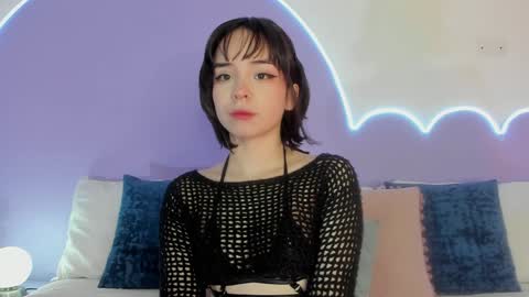 Lilou online show from 01-27-25, 11:43