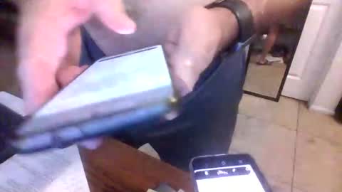 Snapshot of lilpackage69 chatting on 11-17-25, 05:13 lilpackage69 online show from 11-17-25, 05:13