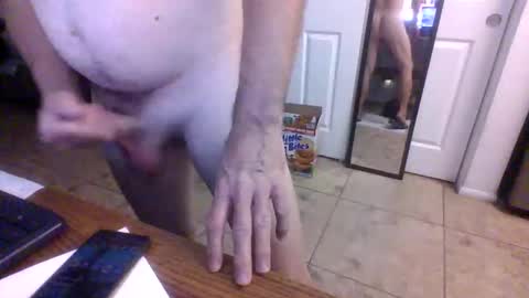 Snapshot of lilpackage69 chatting on 11-23-25, 07:41 lilpackage69 online show from 11-23-25, 07:41