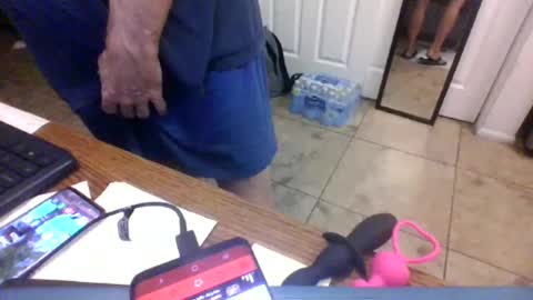 Snapshot of lilpackage69 chatting on 12-05-25, 01:25 lilpackage69 online show from 12-05-25, 01:25