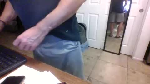 Snapshot of lilpackage69 chatting on 02-15-26, 03:25 lilpackage69 online show from 02-15-26, 03:25