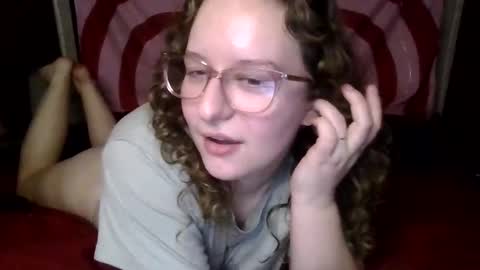 Snapshot of lilpies chatting on 02-28-25, 04:32 LilPies online show from 02-28-25, 04:32