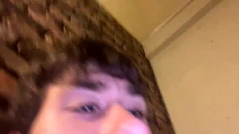 Snapshot of lilslimmxx chatting on 10-31-25, 02:40 lilslimmxx online show from 10-31-25, 02:40