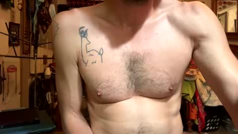 Snapshot of lilstitious chatting on 09-16-25, 05:30 Ben online show from 09-16-25, 05:30