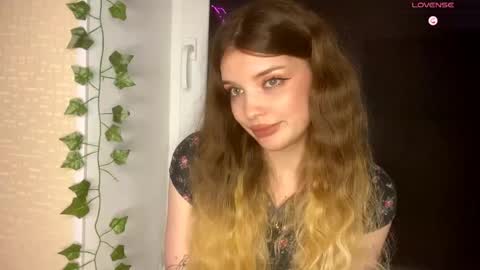 Lily online show from 04-25-26, 05:32