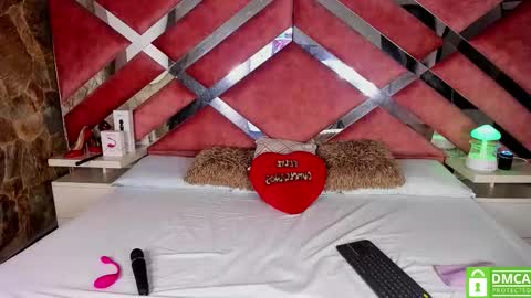 Lily online show from 03-02-26, 08:04