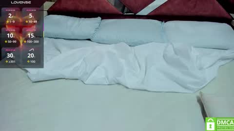 Lily online show from 03-08-26, 02:04