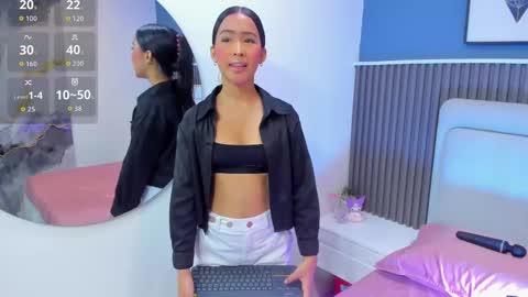  lily  online show from 11-10-25, 03:16