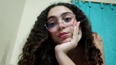 Snapshot of lily_anal_squirt chatting on 01-15-25, 03:33 lily_anal_squirt online show from 01-15-25, 03:33