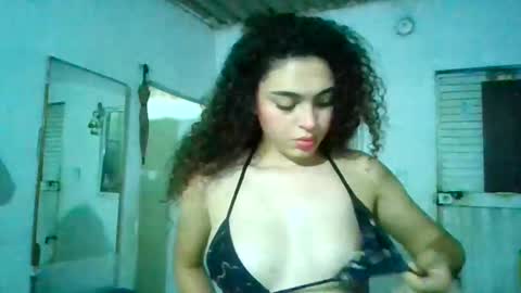 Snapshot of lily_anal_squirt chatting on 01-25-25, 01:54 lily_anal_squirt online show from 01-25-25, 01:54