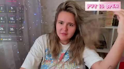 Lily online show from 08-04-26, 01:09