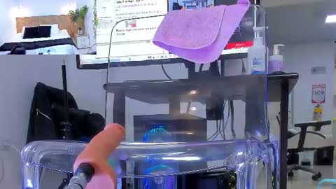 lily_cole27 online show from 07-03-26, 12:33