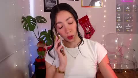 Snapshot of lily_evans_ chatting on 12-06-24, 10:19 just lily online show from 12-06-24, 10:19