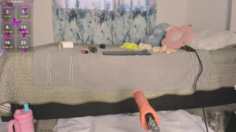 Snapshot of lily_evil chatting on 01-05-26, 05:49 online show from 01-05-26, 05:49