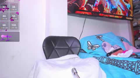 Snapshot of lily_evil chatting on 03-26-26, 05:40 online show from 03-26-26, 05:40