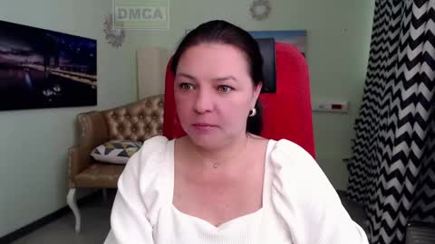 Snapshot of lily_flower7_ chatting on 05-06-26, 04:19 Lily online show from 05-06-26, 04:19