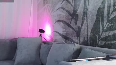 Lily online show from 12-02-24, 06:41