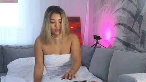 Lily online show from 12-12-24, 07:30