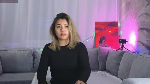 Lily online show from 01-05-25, 04:04