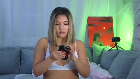 Lily online show from 01-19-25, 02:38