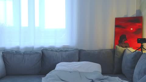 Lily online show from 01-25-25, 09:47