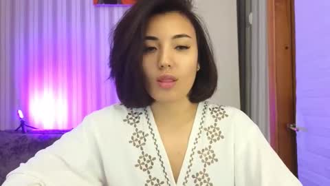 Lily online show from 10-05-25, 12:36