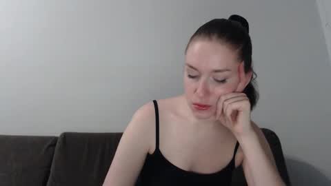 lily_love_x online show from 11-05-25, 11:27