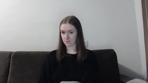 lily_love_x online show from 12-14-25, 10:47