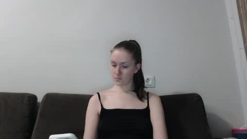 lily_love_x online show from 05-01-26, 12:04