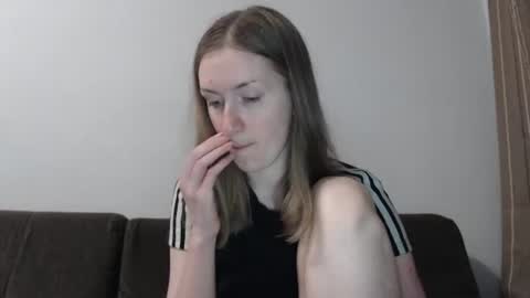lily_love_x online show from 07-10-26, 11:40