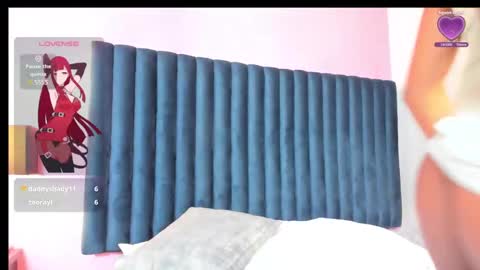 Snapshot of lily_miiller chatting on 01-27-25, 08:49 Lily Miiller online show from 01-27-25, 08:49