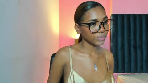 Snapshot of lily_miiller chatting on 02-07-25, 07:38 Lily Miiller online show from 02-07-25, 07:38