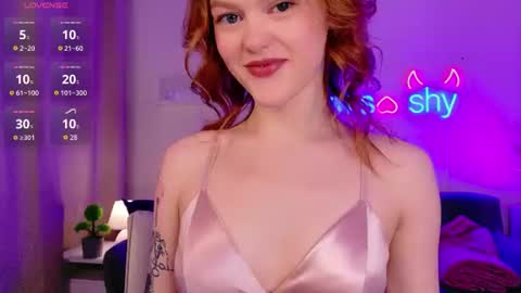 Snapshot of lily_mio chatting on 06-14-26, 10:12 Im Lily online show from 06-14-26, 10:12