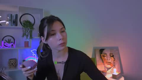 Lily online show from 09-19-25, 08:20