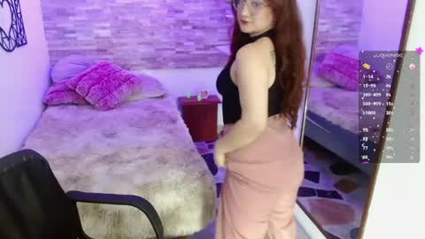 Snapshot of lily_ponce chatting on 05-04-26, 08:16 Lily online show from 05-04-26, 08:16