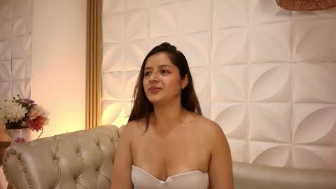 Snapshot of lily_rousee_ chatting on 01-14-26, 12:44 Lily Lauren online show from 01-14-26, 12:44