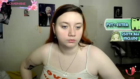 Snapshot of lily_shamy chatting on 02-10-25, 03:53 Alice online show from 02-10-25, 03:53