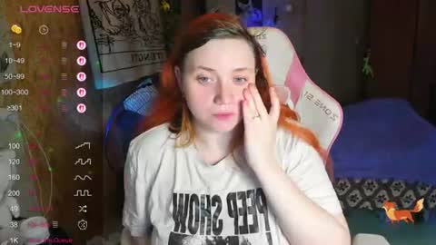 Snapshot of lily_shamy chatting on 06-17-26, 02:58 Alice online show from 06-17-26, 02:58