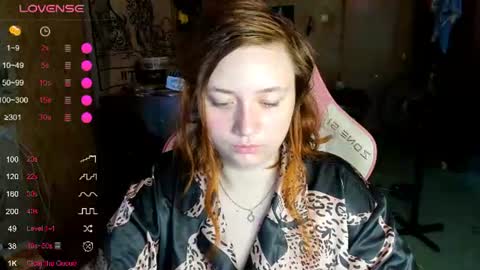 Snapshot of lily_shamy chatting on 07-06-26, 10:12 Alice online show from 07-06-26, 10:12