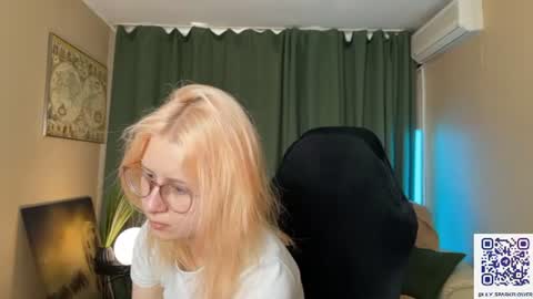 Lily Spark online show from 06-18-26, 01:17