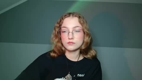 small lily online show from 02-04-26, 06:14