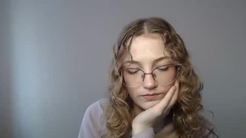 small lily online show from 03-02-26, 01:07