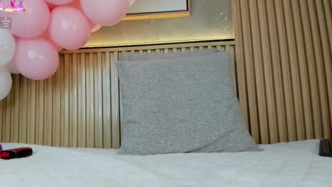 Lily online show from 02-20-26, 04:31