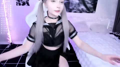 Lily online show from 02-26-26, 07:57