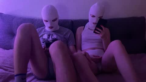 Yan and Adela online show from 12-04-25, 04:16