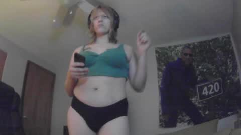Snapshot of lilybvixen chatting on 10-09-25, 03:26 lilybvixen online show from 10-09-25, 03:26
