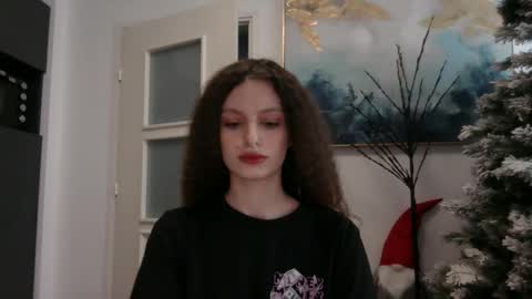 Snapshot of lilycandy_ chatting on 01-17-26, 09:36 lilycandy_ online show from 01-17-26, 09:36