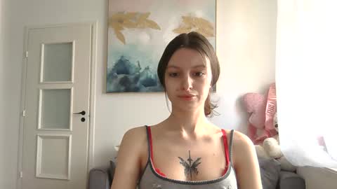 lilycandy_ online show from 04-14-26, 09:26