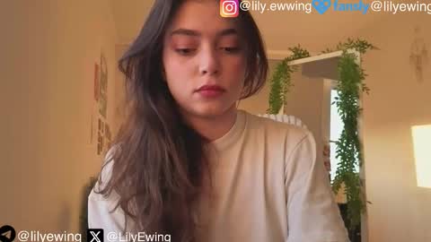 Lily   online show from 09-08-25, 04:06